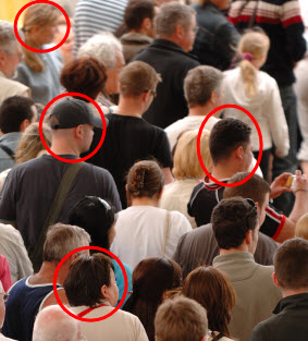 iStock_000003400073XSmall crowd circled